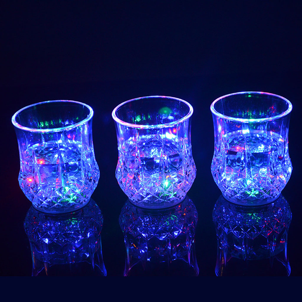 Bicchiere Luminoso a LED Color - Wine Beer Drink recensione e prezzo
