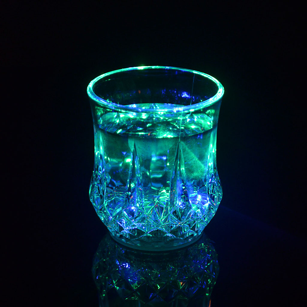 Bicchiere Luminoso a LED Color - Wine Beer Drink recensione e prezzo